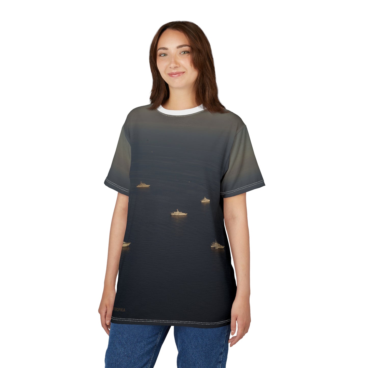 Suntropika T-shirt Yachts at sea - Perfect for Summer Adventures