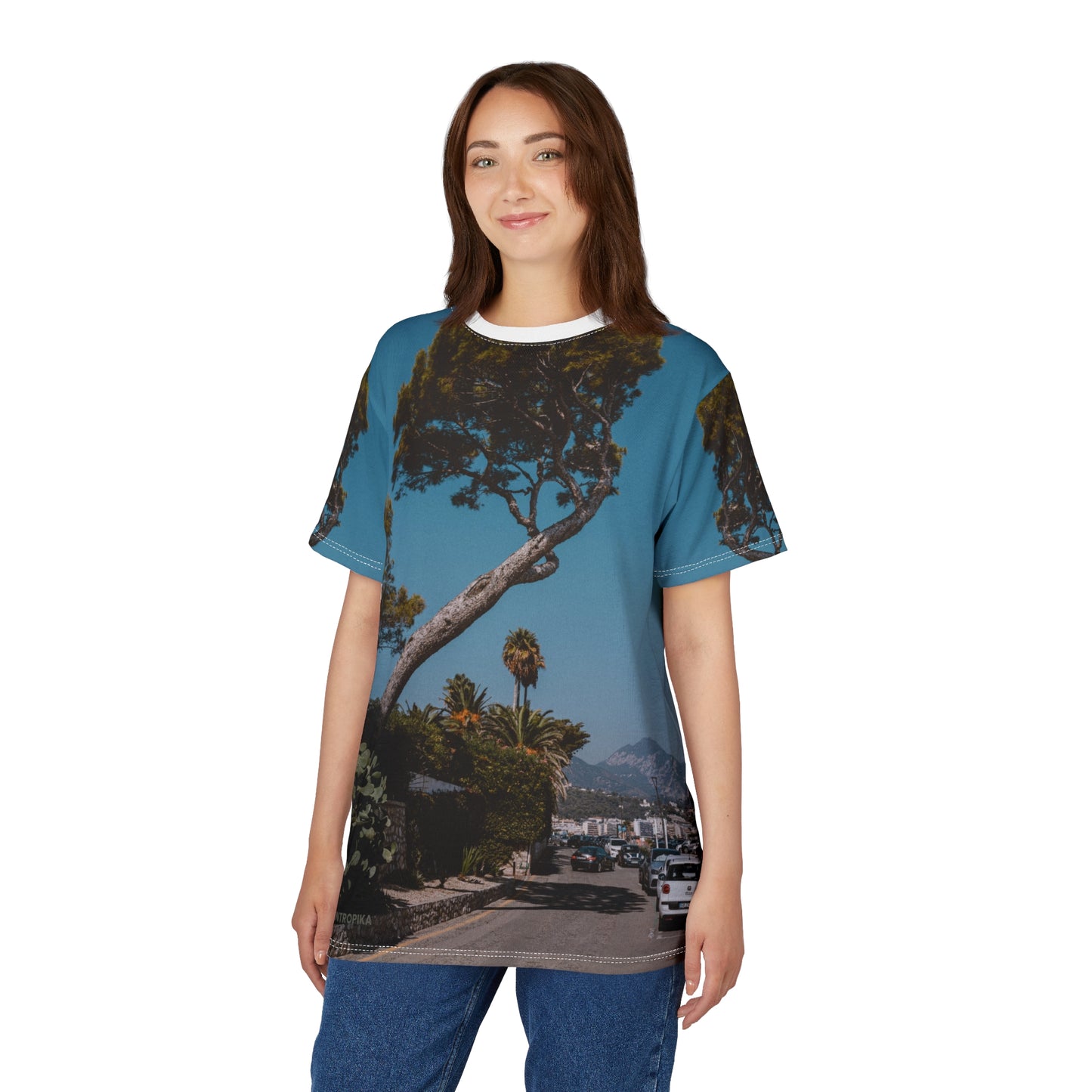 Suntropika T-shirt Winston Churchill Street in Roquebrune-Cap-Martin - Perfect for Summer Adventures