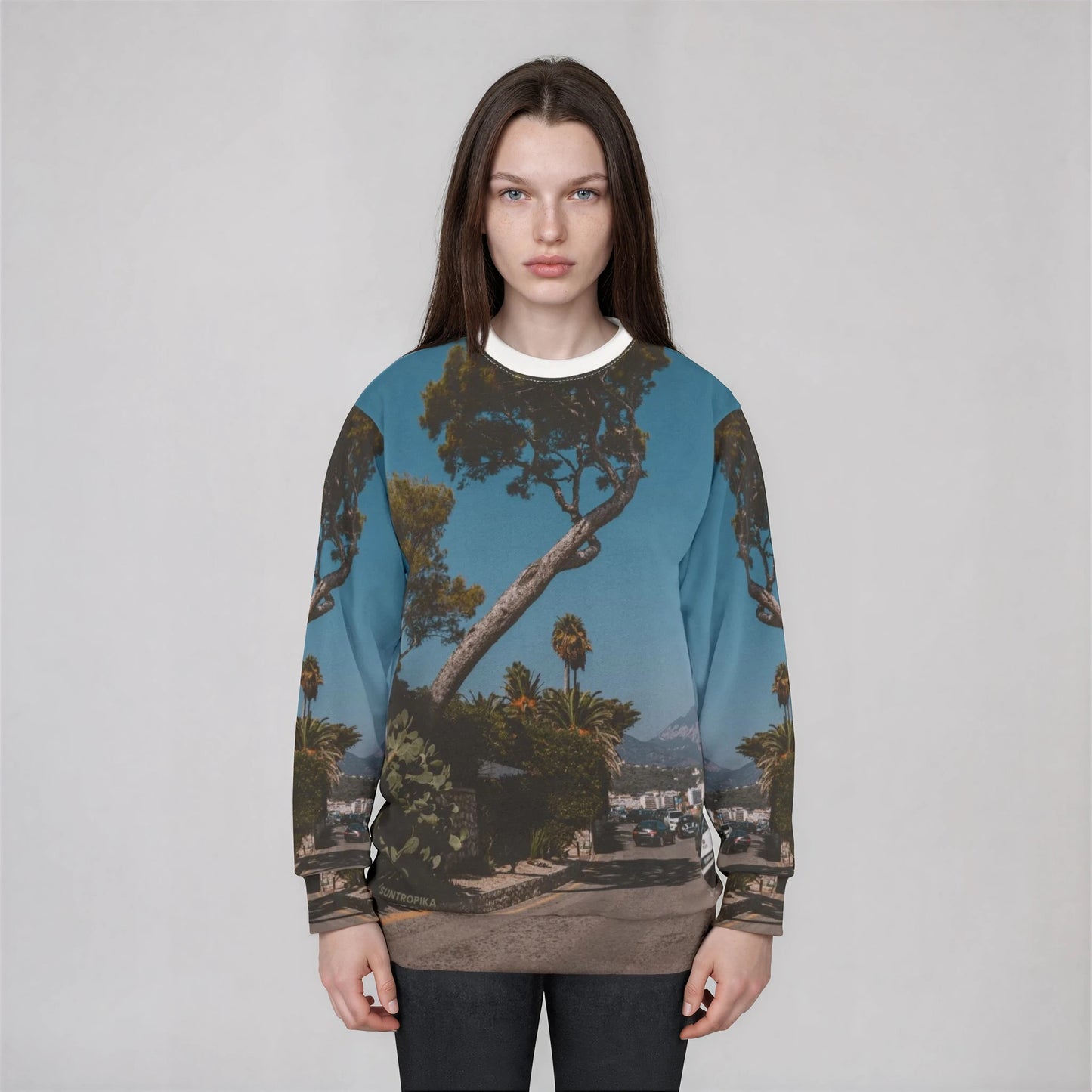 Suntropika Sweatshirt Winston Churchill Street in Roquebrune-Cap-Martin - Unisex Sweatshirt for Relaxation and Travel