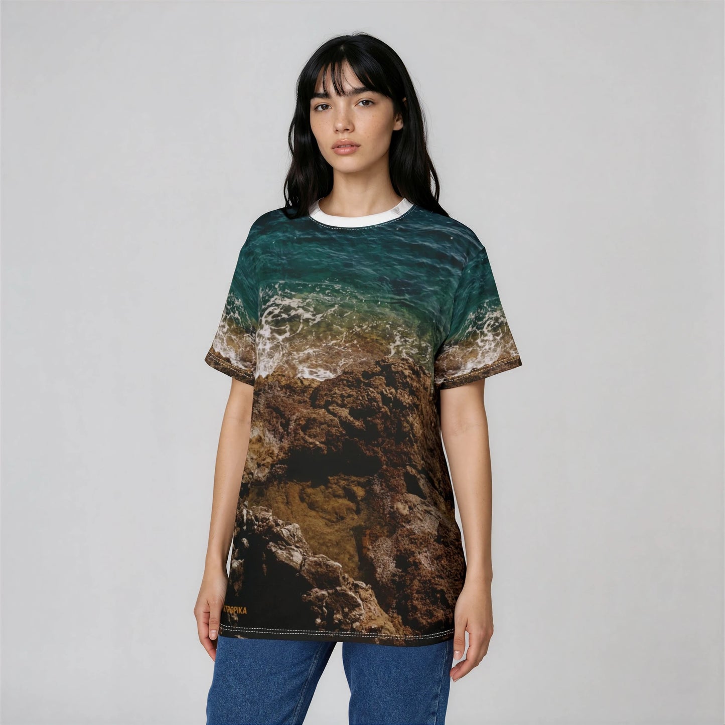 Suntropika T-Shirt Crashing Water - Perfect for Summer Adventures