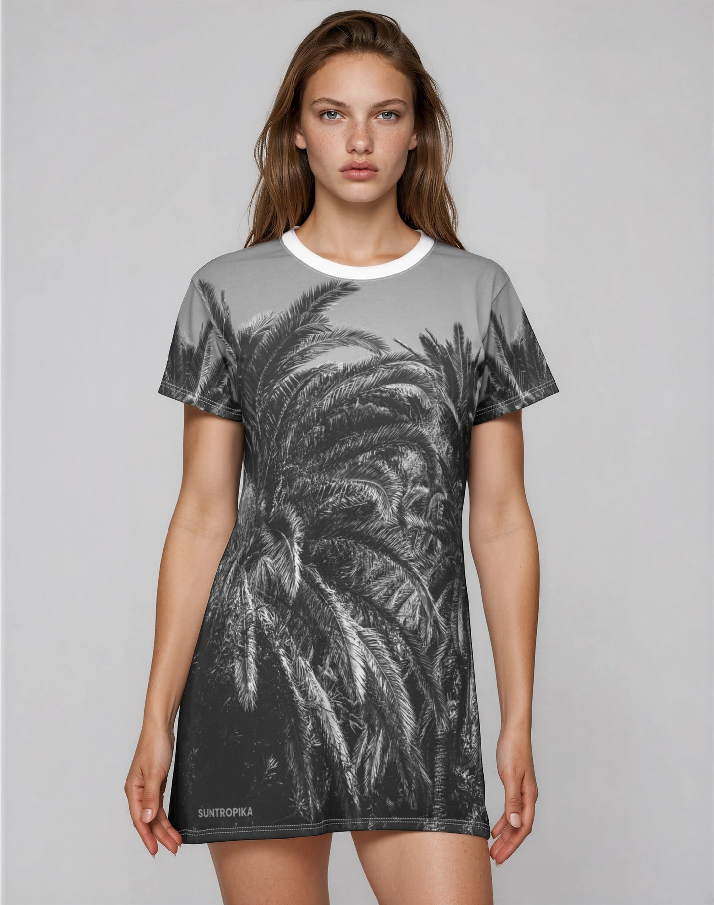 Suntropika T-Shirt Dress with Palm Trees Black & White – Casual Summer Wear